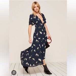 Reformation Layley Dress S Navy with Floral Patterns